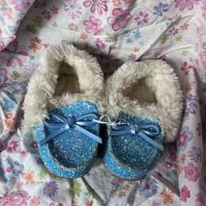 🛍️BOGO🛍️5c Blue glitter moccasins